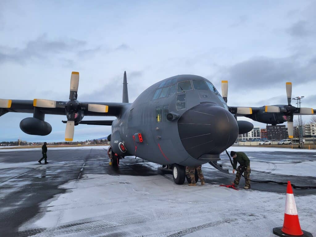 C130 sur la neige